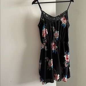 Floral mini dress M